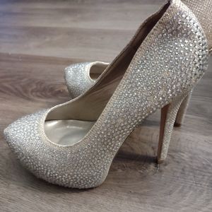 Size 7 high heels